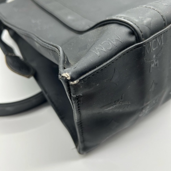 MCM VISETOS shoppers bag small tote. Black in color zipper top - Picture 7 of 12